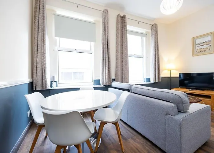 Homely 1 Bedroom In Smithfield,