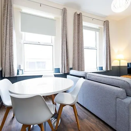 Homely 1 Bedroom In Smithfield,