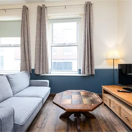 Homely 1 Bedroom In Smithfield, Appartement